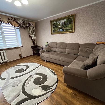 Апартаменти Біля Софіївки Umanʼ Esterno foto